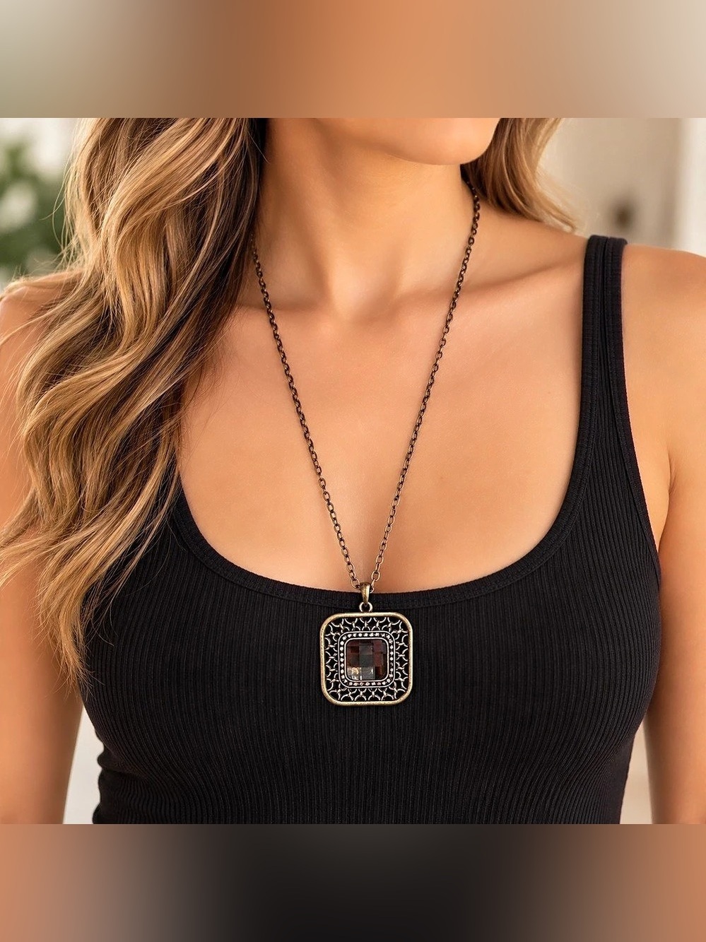 lia sophia Pendant Necklace Black & Gold